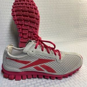 GREAT DEAL ! - Reebok Women Running Shoes Size 8.5